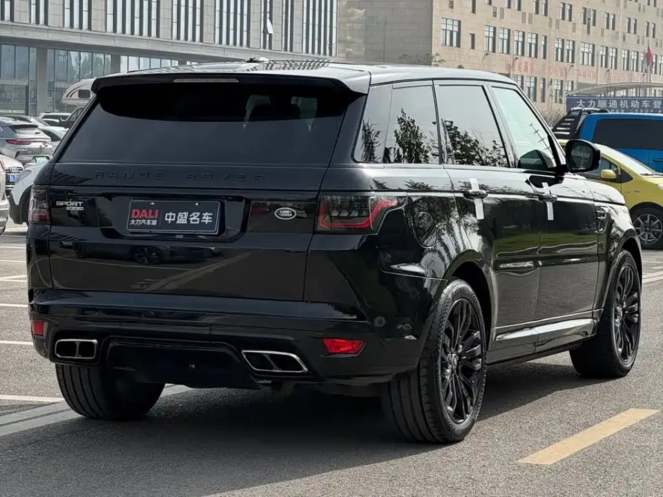 Land Rover Sport