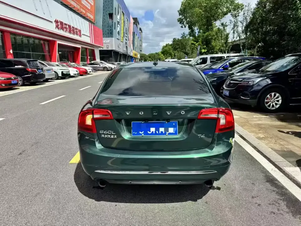 Volvo S60