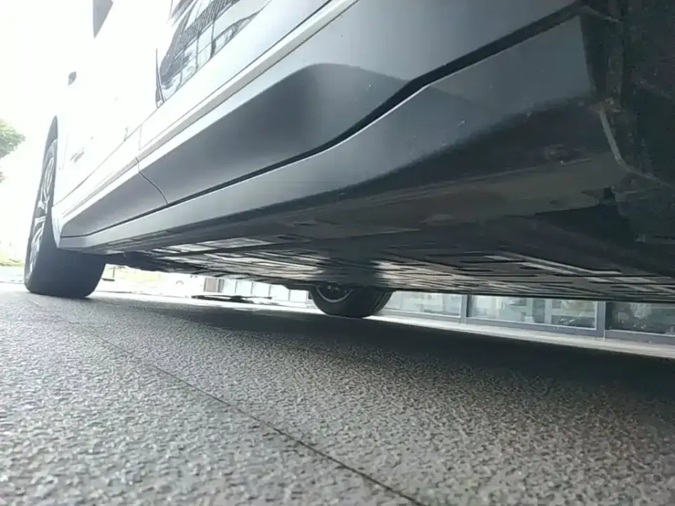 Nio EC6