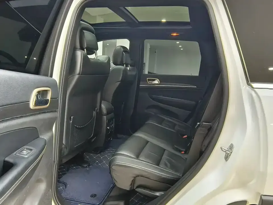 Jeep Grand Cherokee (Import)