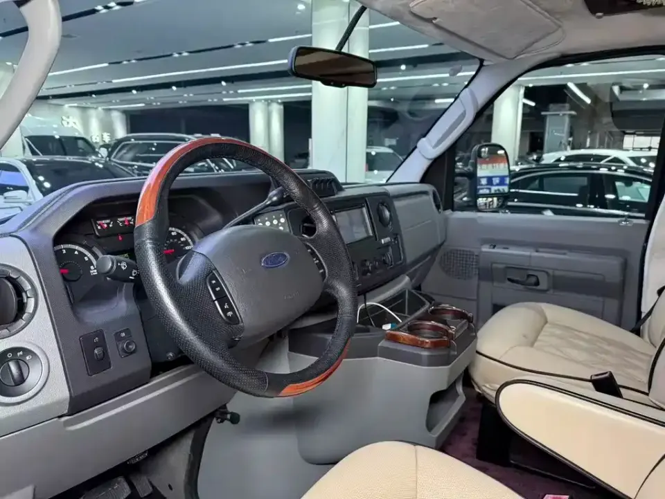 Ford E350