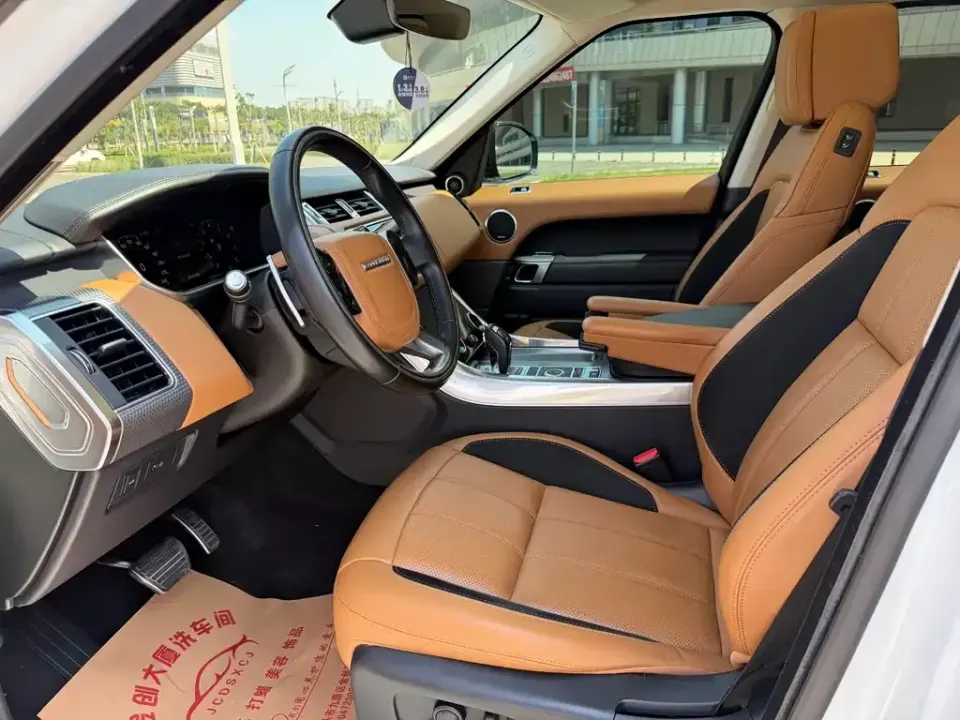 Land Rover Sport