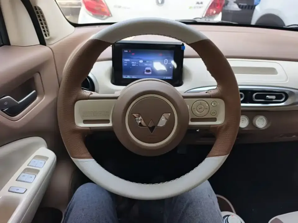 Wuling MINIEV