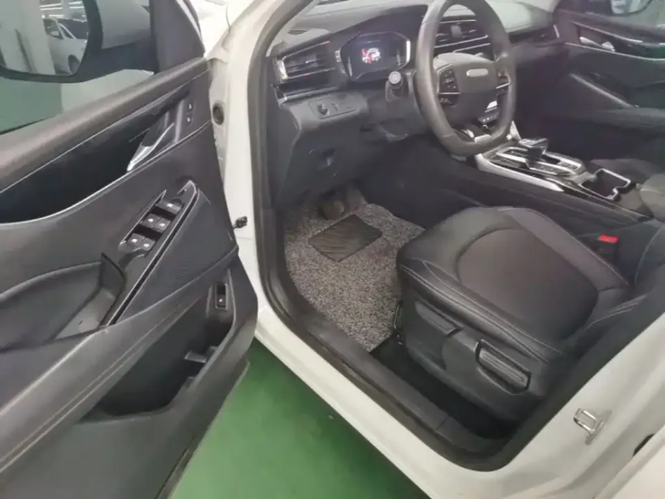 Maxus EUNIQ 6