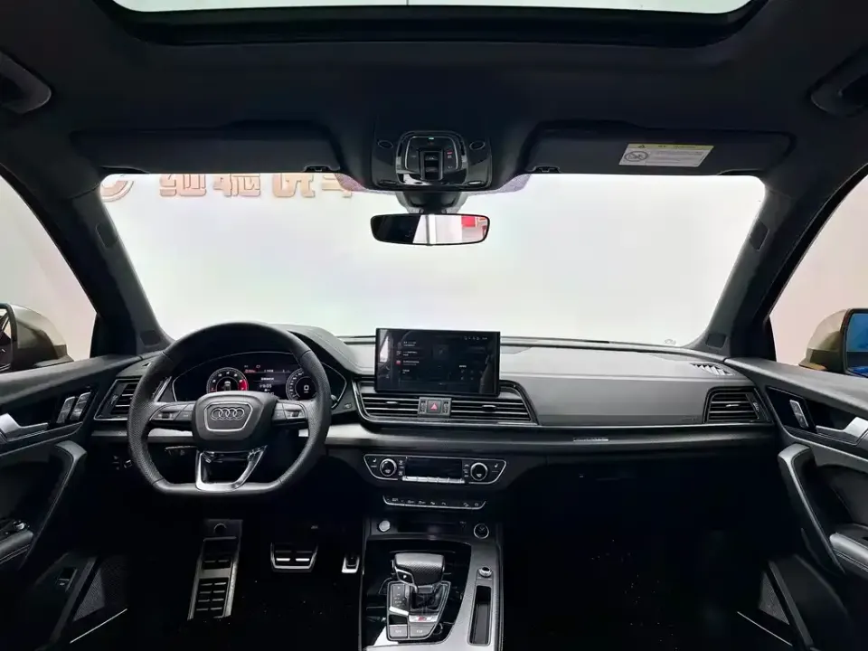 Audi Q5L Sportback