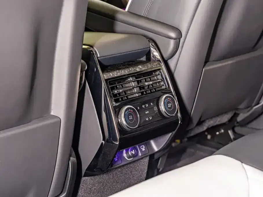 Land Rover Sport PHEV