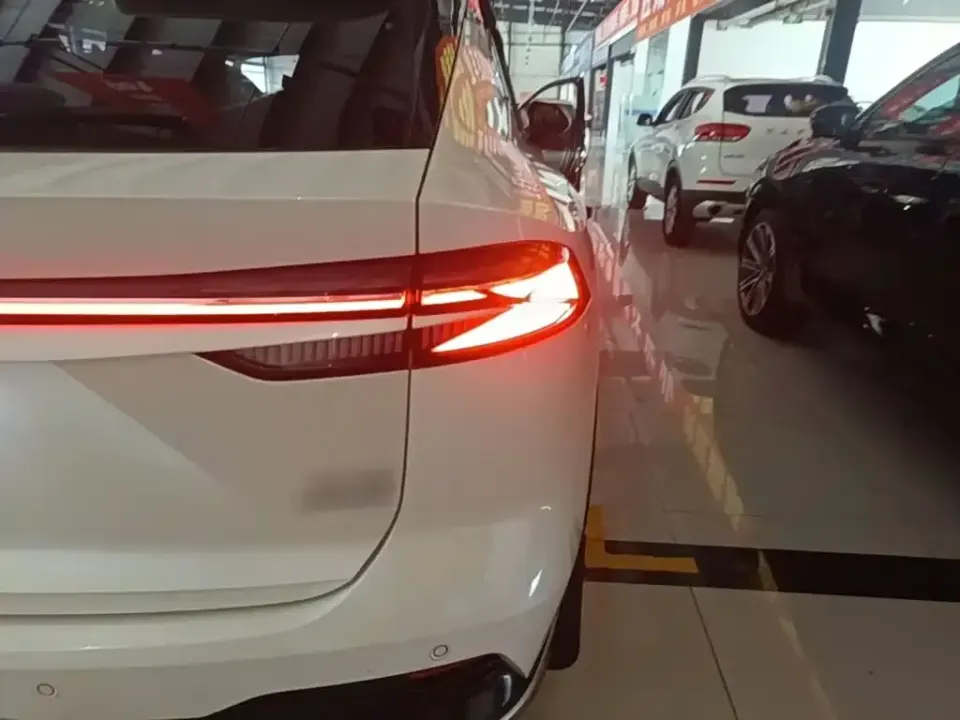 Roewe RX5