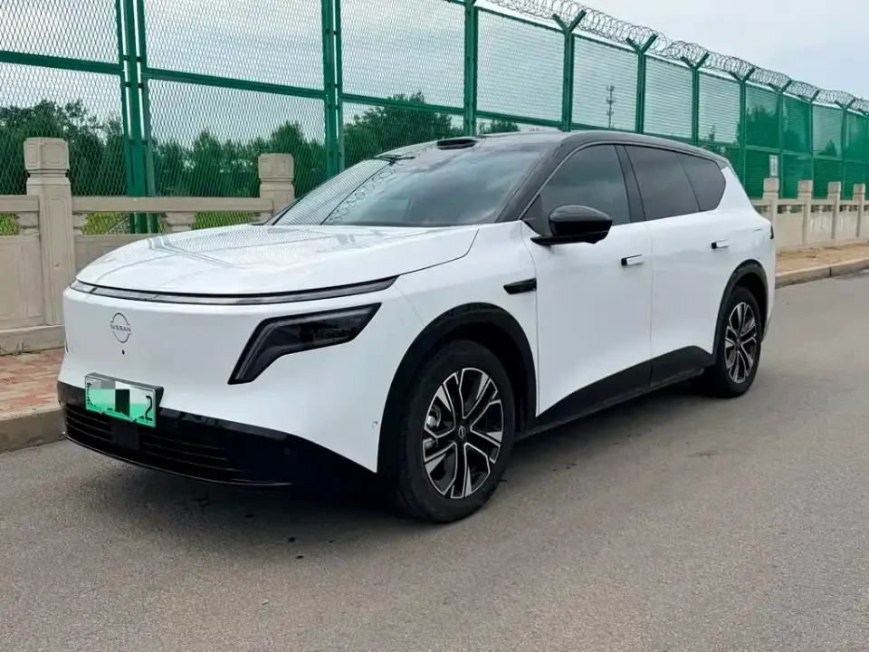 Nissan NX8