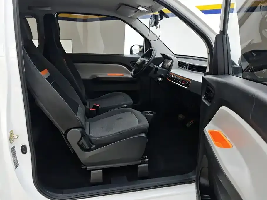 Wuling MINIEV