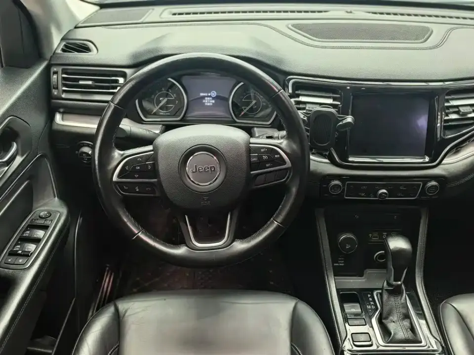 Jeep Grand Commander