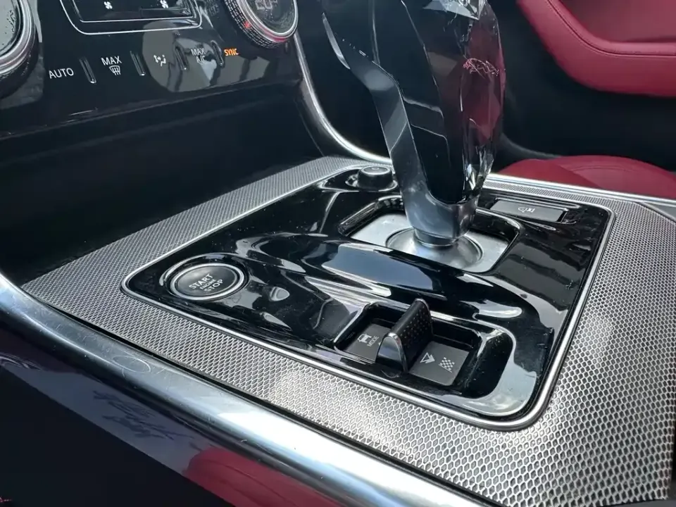 Jaguar XEL