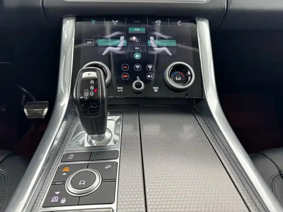 Land Rover Sport
