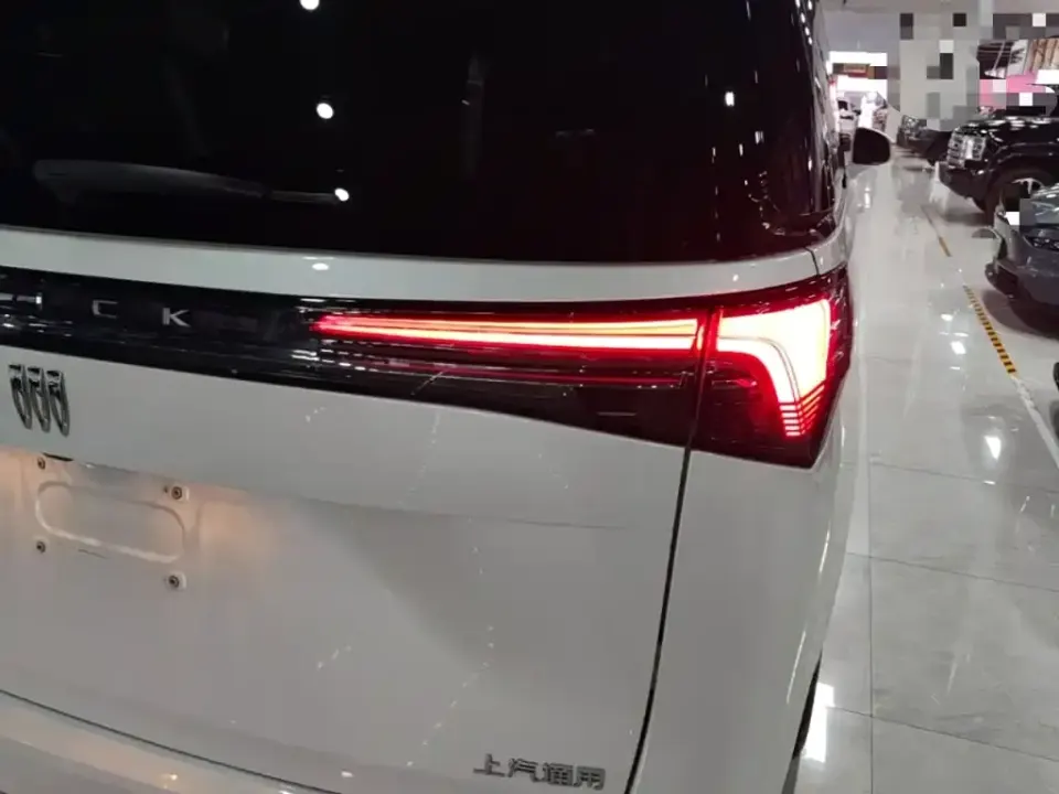 Buick GL8 Hybrid