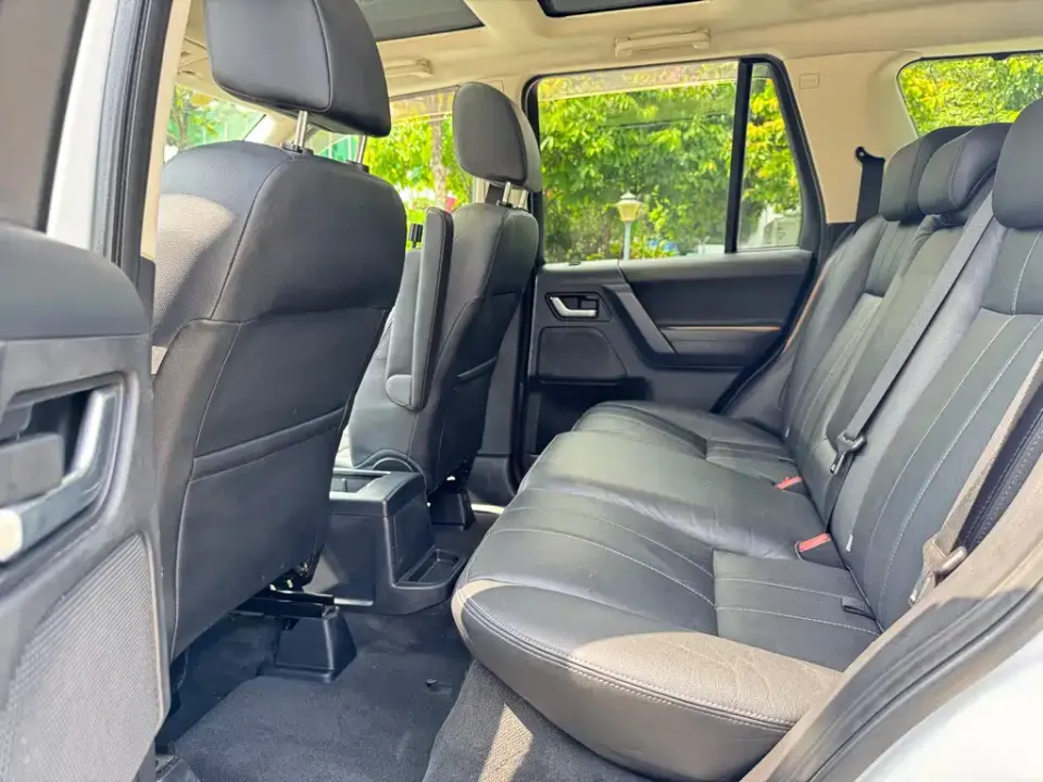 Land Rover Freelander 2