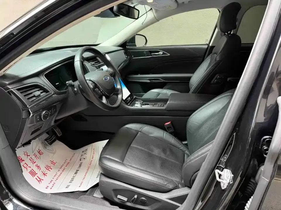 Ford Taurus
