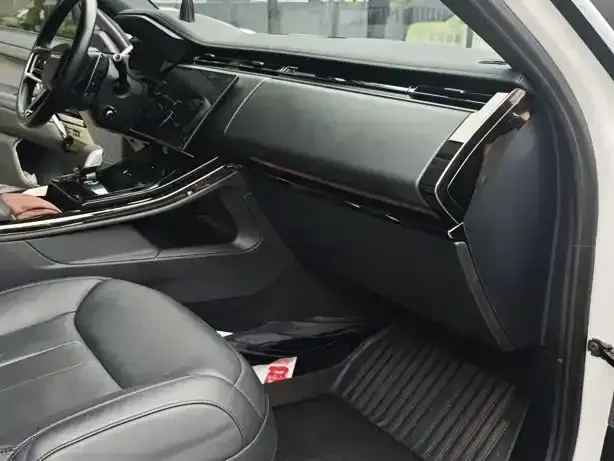 Land Rover Sport