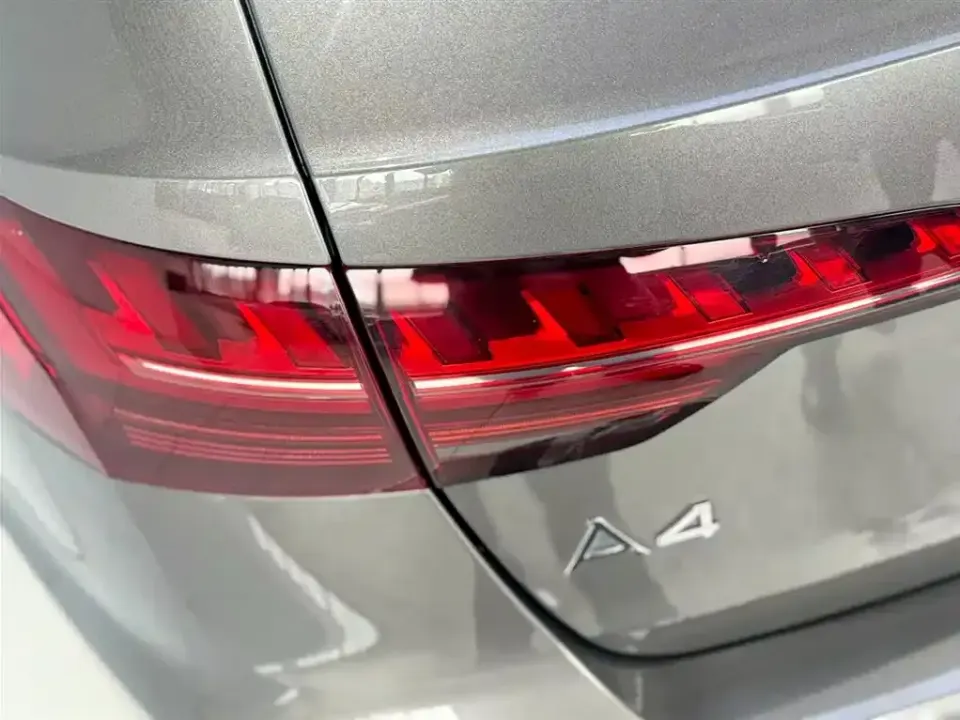 Audi A4 (Import)