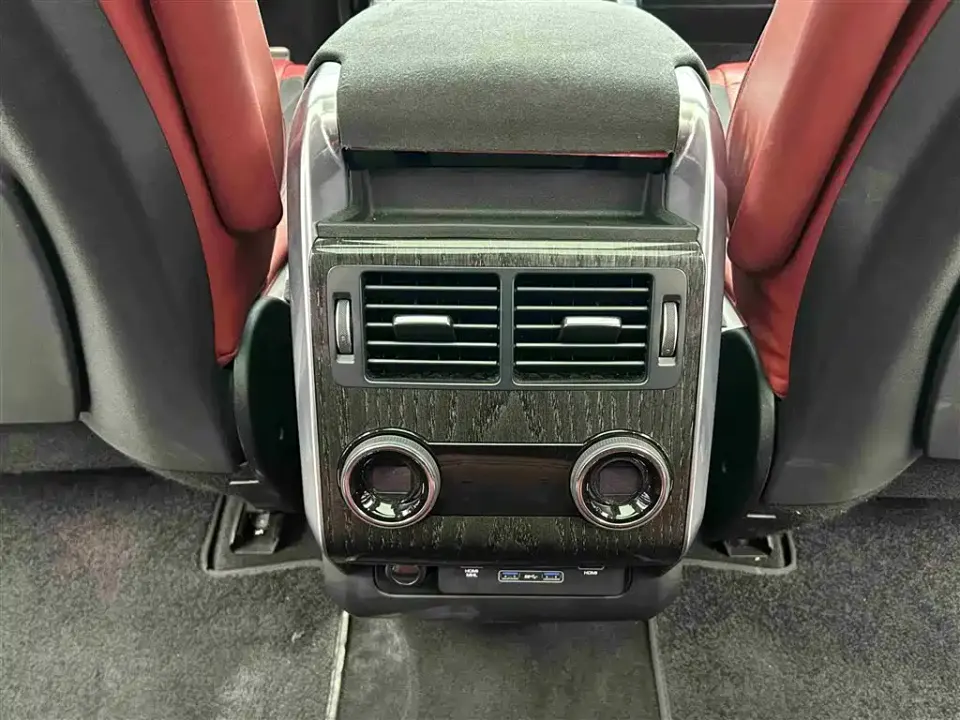 Land Rover Sport