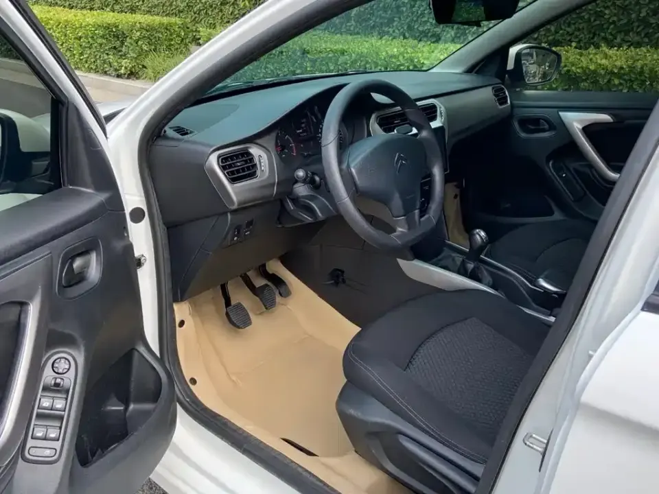 Citroen Elysee