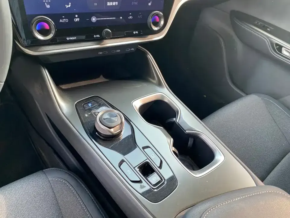 Lexus RZ