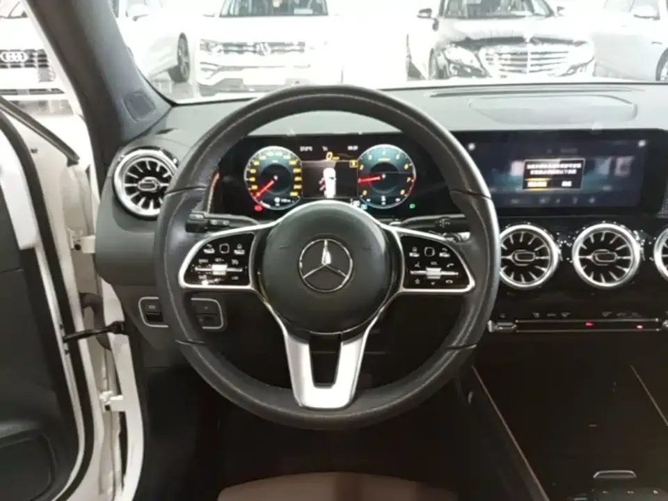 Mercedes-Benz GLB