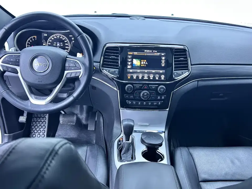 Jeep Grand Cherokee (Import)