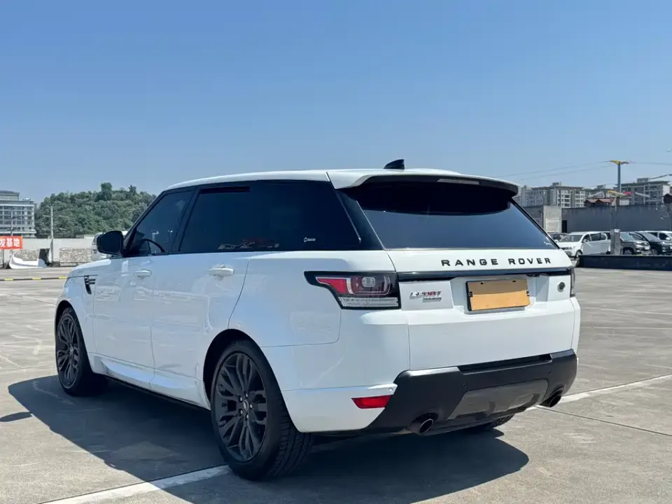 Land Rover Sport