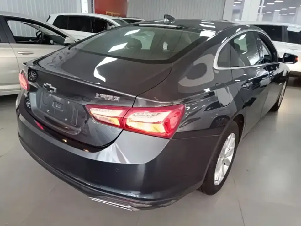 Chevrolet Malibu XL