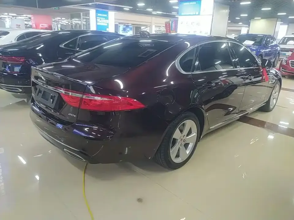 Jaguar XFL