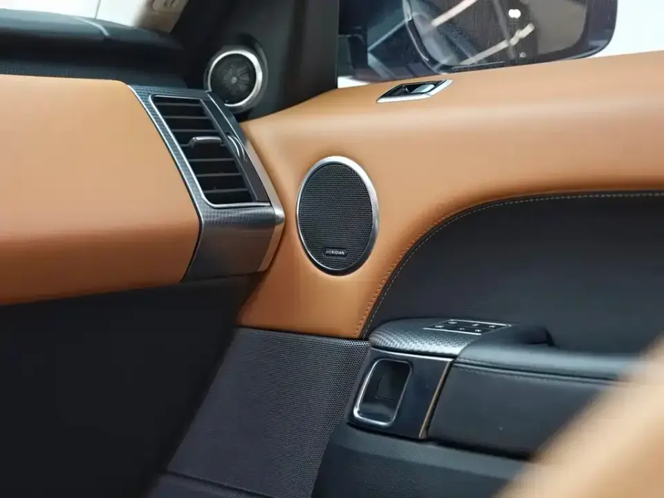 Land Rover Sport