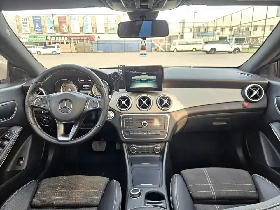 Mercedes-Benz CLA (Import)