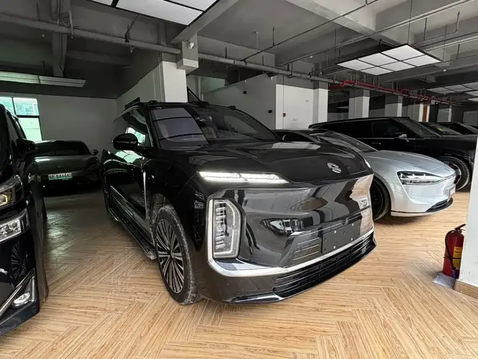 Nio ES9