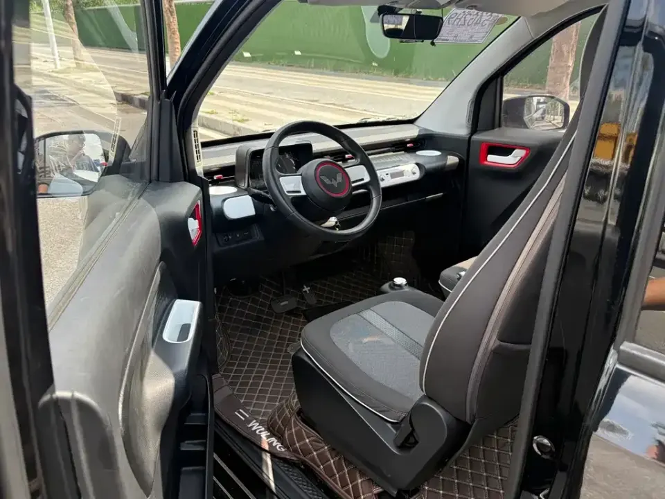 Wuling MINIEV