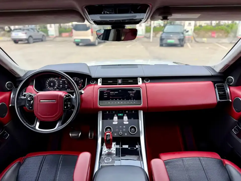 Land Rover Sport
