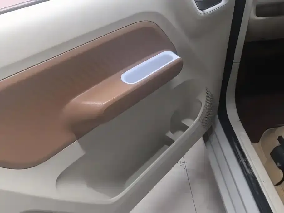 Wuling MINIEV