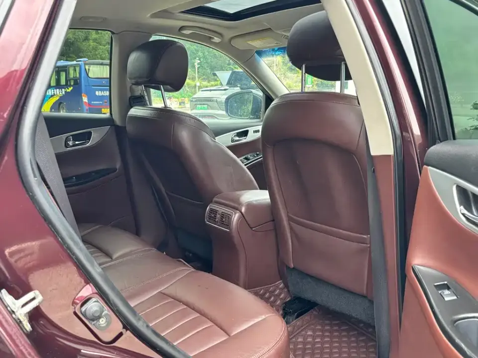 Infiniti QX50 (Import)