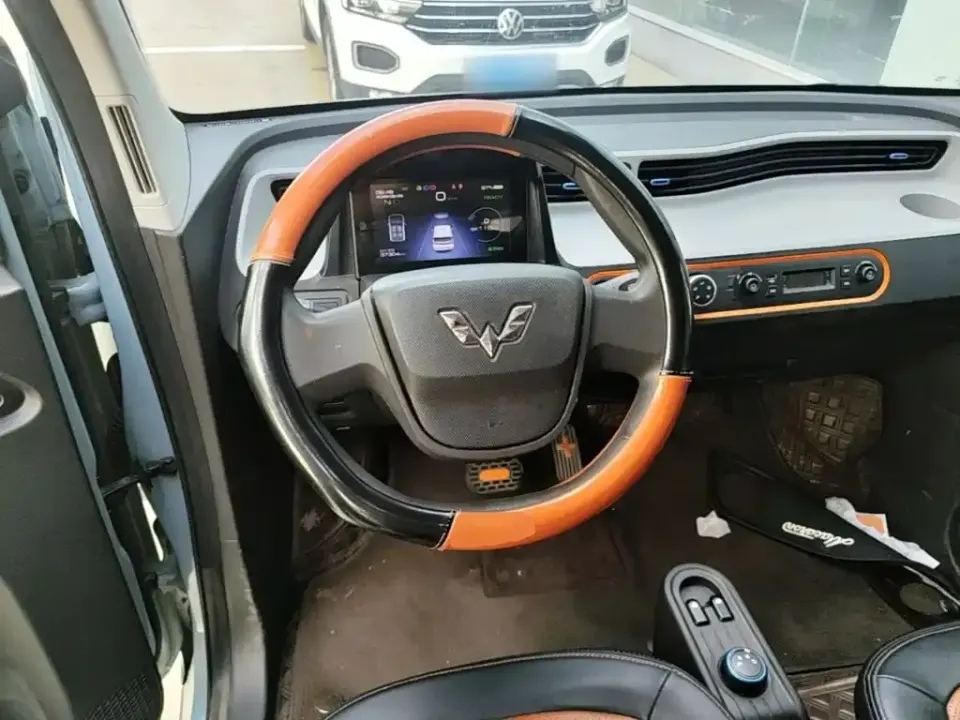 Wuling MINIEV