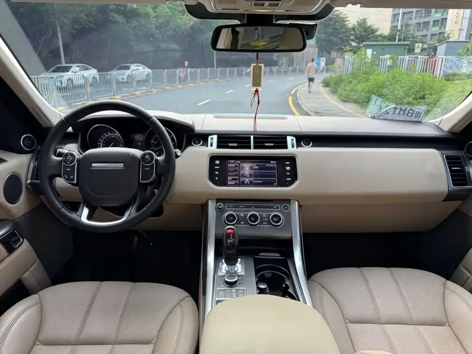 Land Rover Sport
