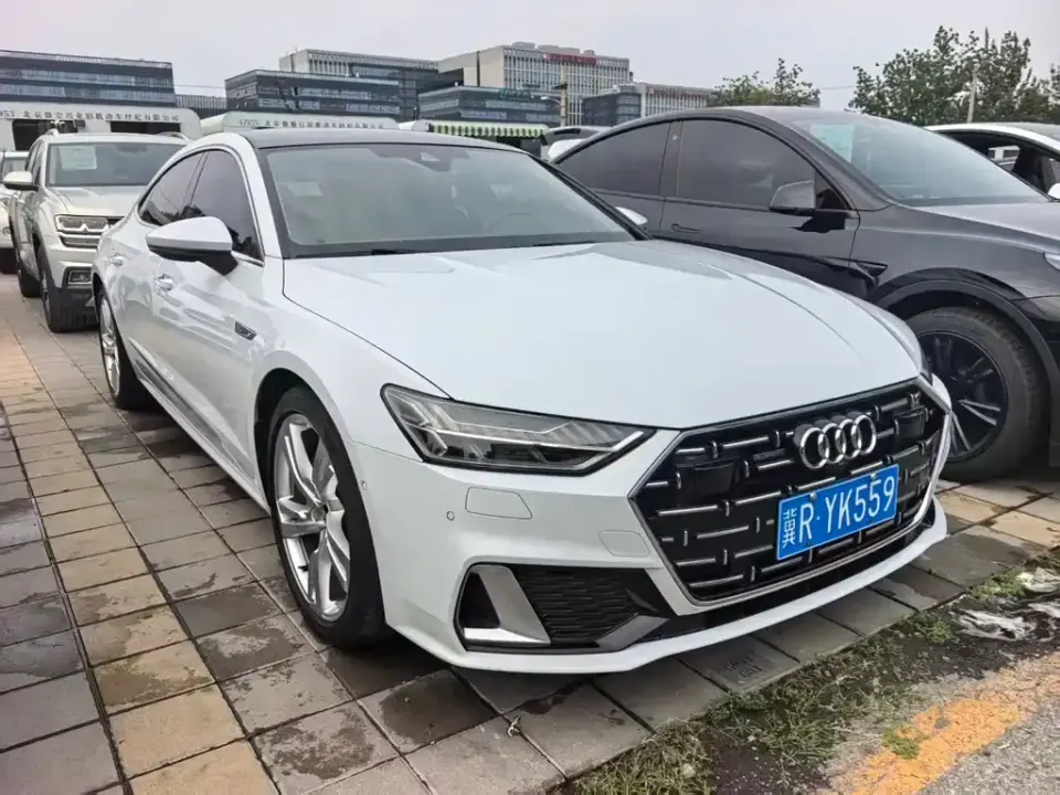 Audi A7L