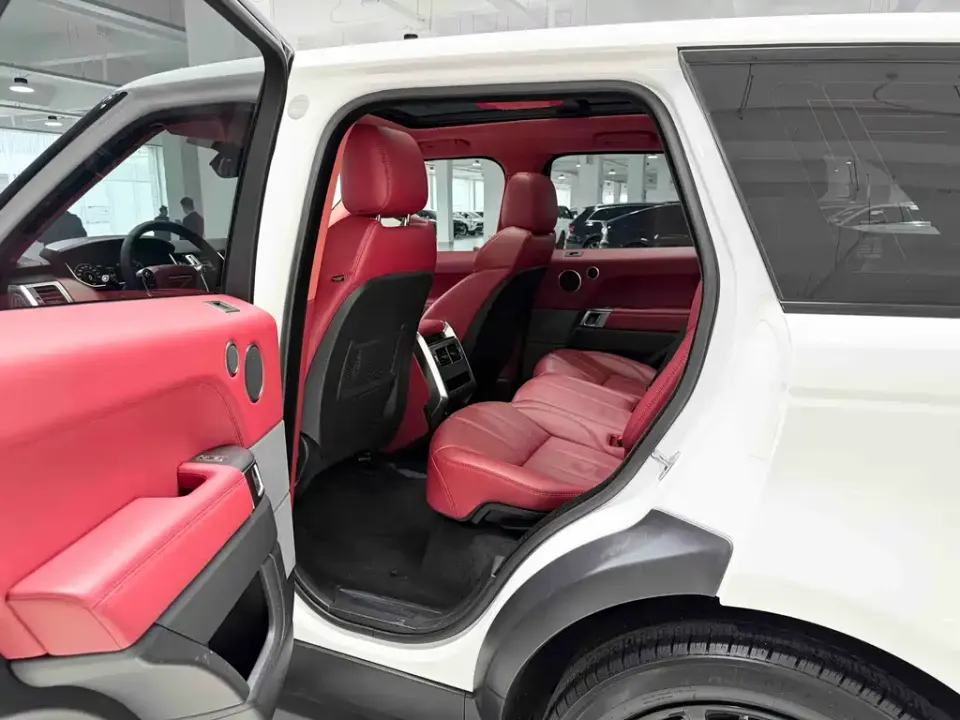 Land Rover Sport