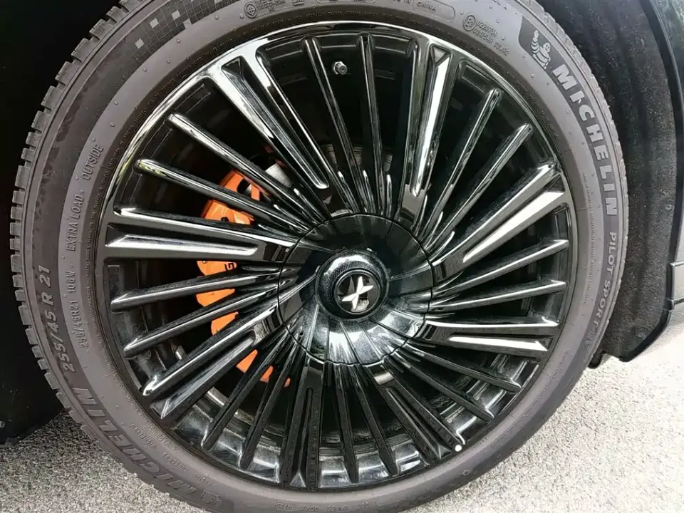 Xpeng G9