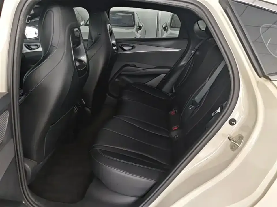 BYD Seal 06