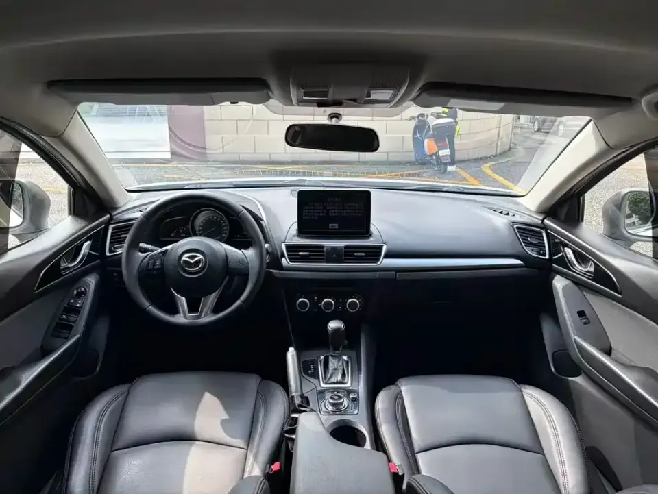 Mazda 3 Axela