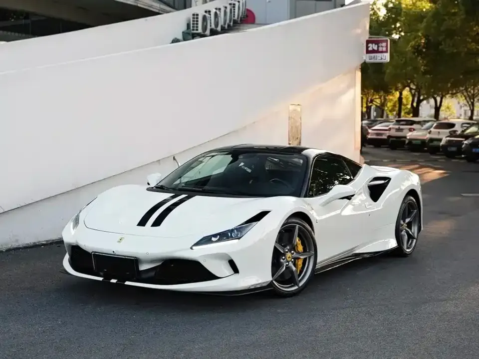 Ferrari F8
