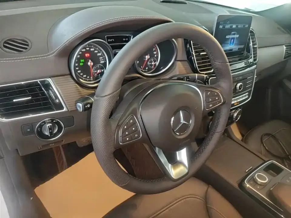 Mercedes-Benz GLE (Import)
