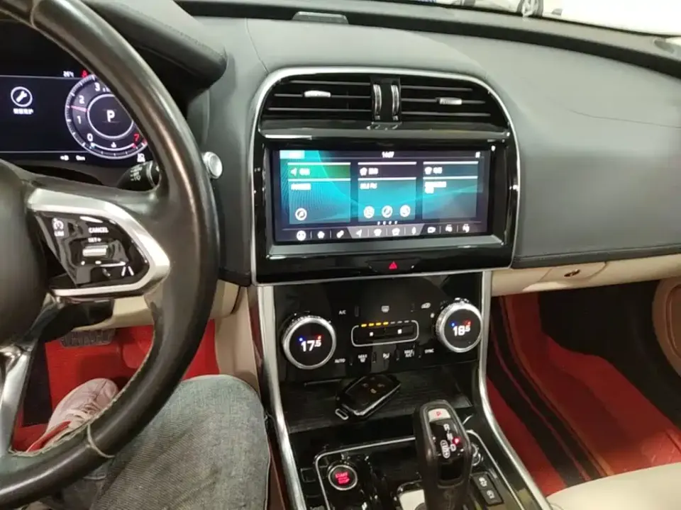Jaguar XEL