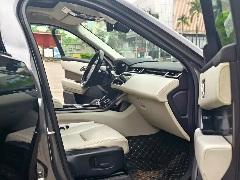 Land Rover Velar