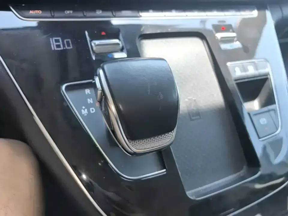 Hongqi Hongqi HQ9
