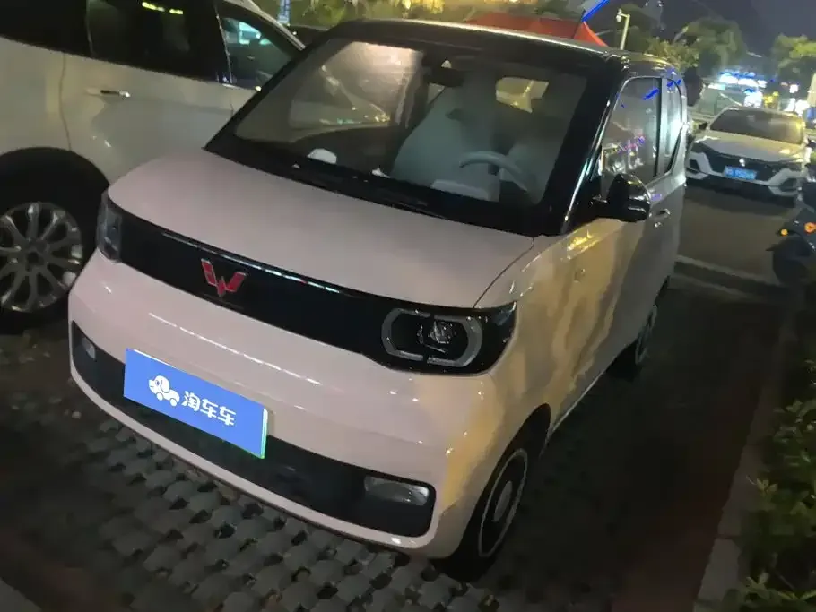 Wuling MINIEV