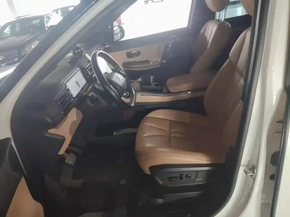 Nio ES8